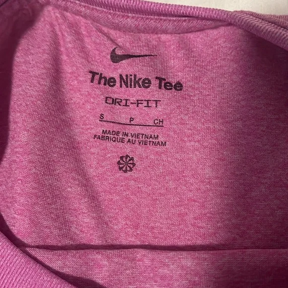 Nike dri fit in pink - Picture 3 of 3